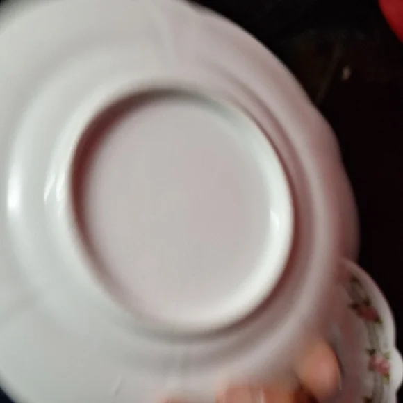 Vintage Scalloped Bone China Plates - Pink Rose Garland & Gold Rim - Set of 6 - Picture 5 of 15